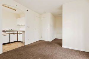 Photo 18- click for photo gallery